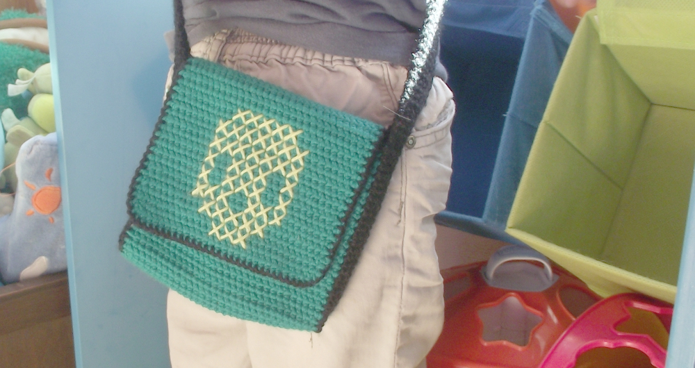 Small crochet messenger bag