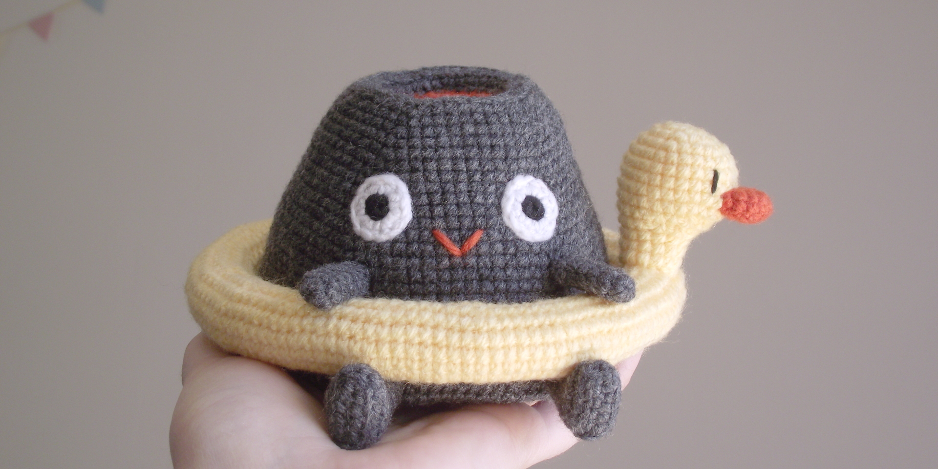 Vlad the volcano amigurumi and its duck buoy 01