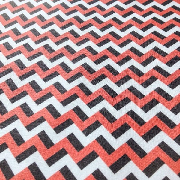 Red black and white zigzags petits pixels